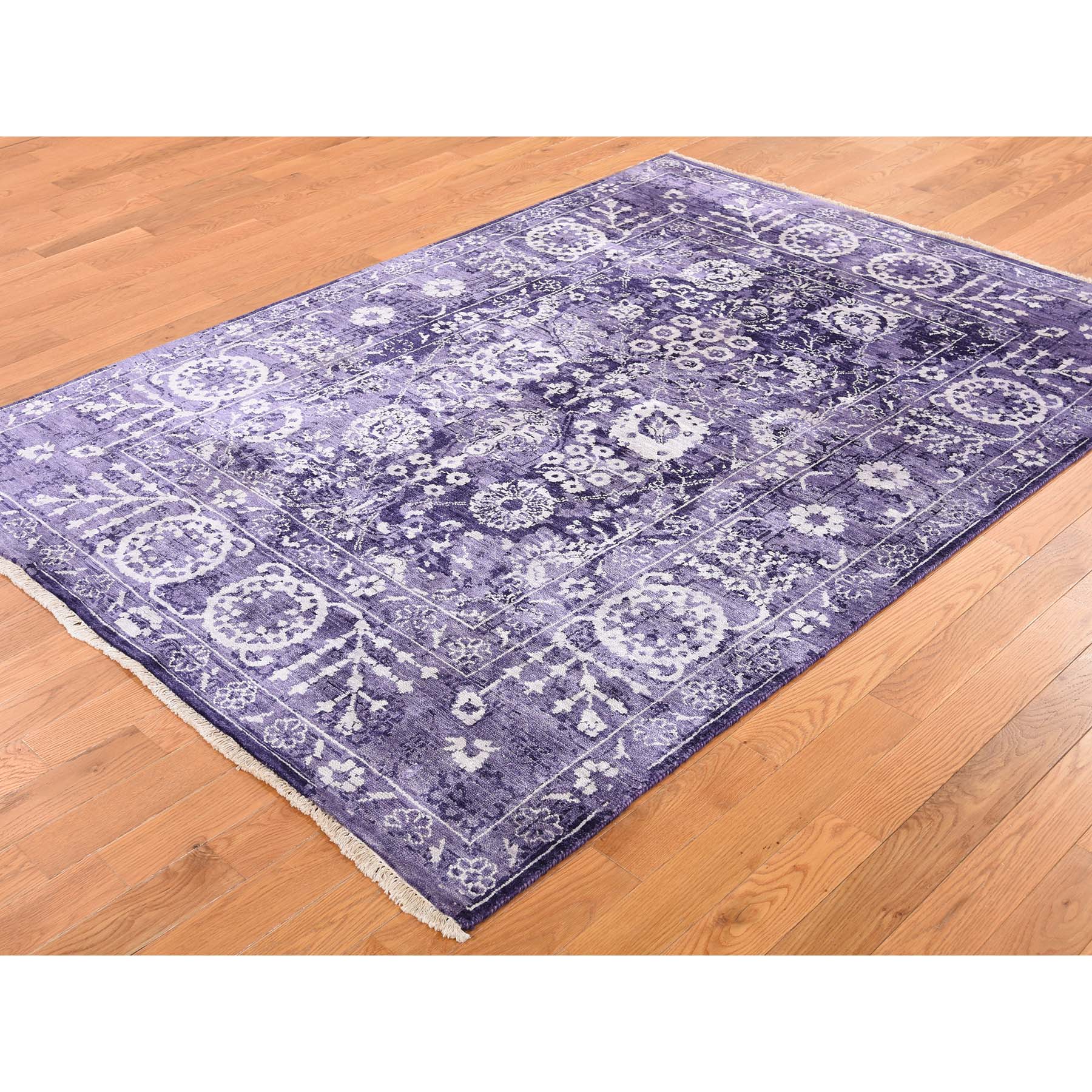 GALLERY OF ORIENTAL RUGS